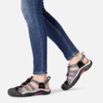 Navy-Magnet Women's Newport H2 Keen - Image 6