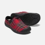 Red Plaid-Steel Grey Keen Women's Howser III Slide - Image 5